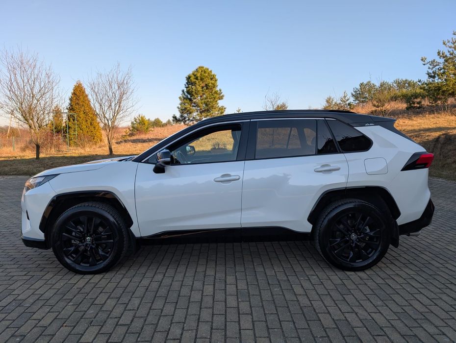 Toyota RAV4 Gwarancja, Krajowy 4x4, I właściciel, serwis ASO, FV 23%