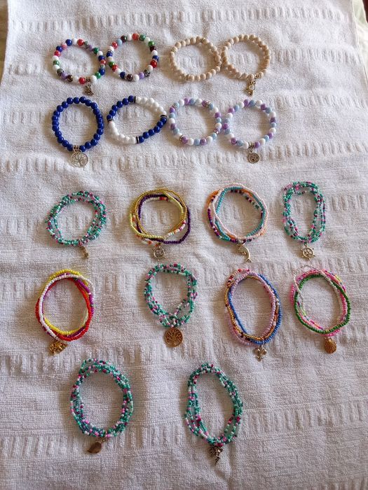 Conjuntos de pulseiras para o Verão