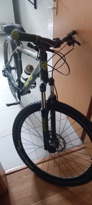 Bicicleta usada mas como nova