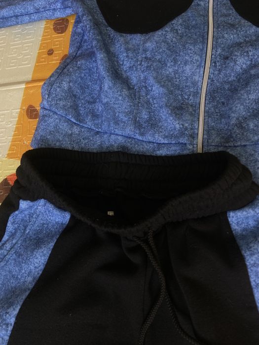 Стильний синій костюм XS ідеальний на весну та зиму