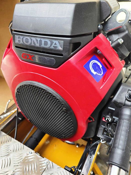 Zacieraczka BARIKELL MK8-90 HONDA GX690 NOWA model 3265