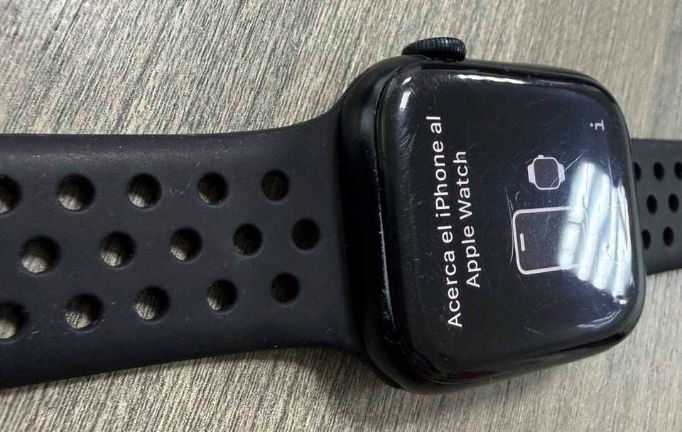 Продам Apple Watch Series 7 45mm GPS