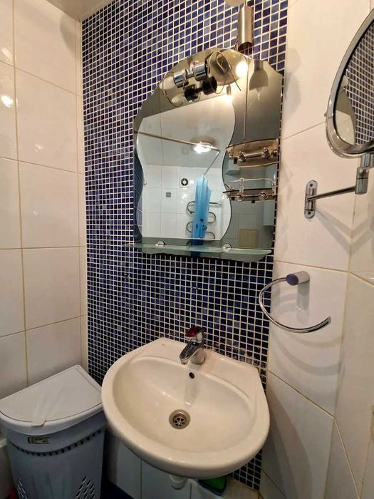 Предлагается в аренду 2-х. комнатная, раздельная квартира