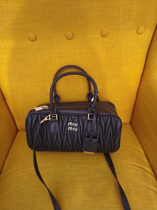 Torebka Miu Miu skóra naturalna