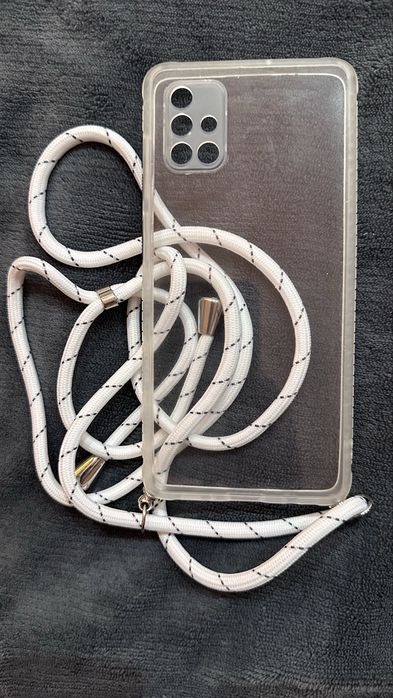 Etui do samsung A71 ze smyczą