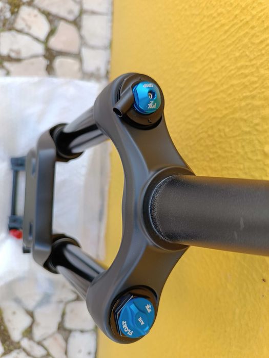 Suspensão Fox 34 Rhythm 130mm