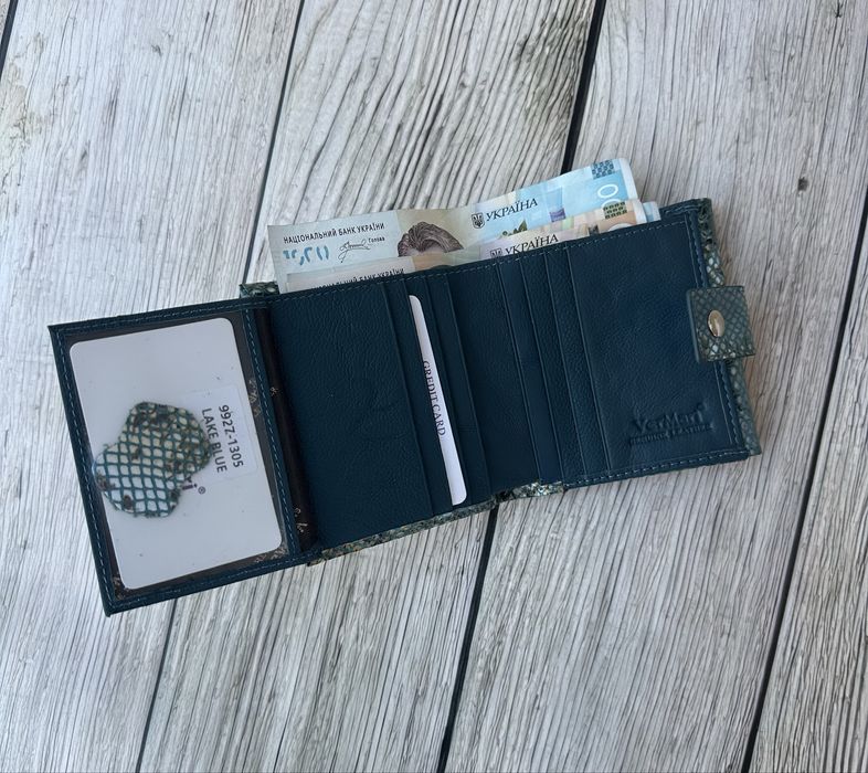 Невеликий жіночий гаманець,жіночий гаманець,кошелек женский кожаный