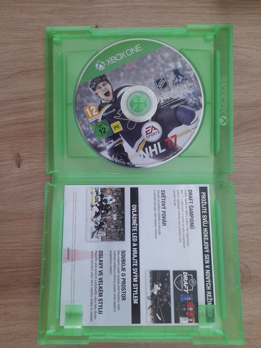 NHL 17 na   Xbox