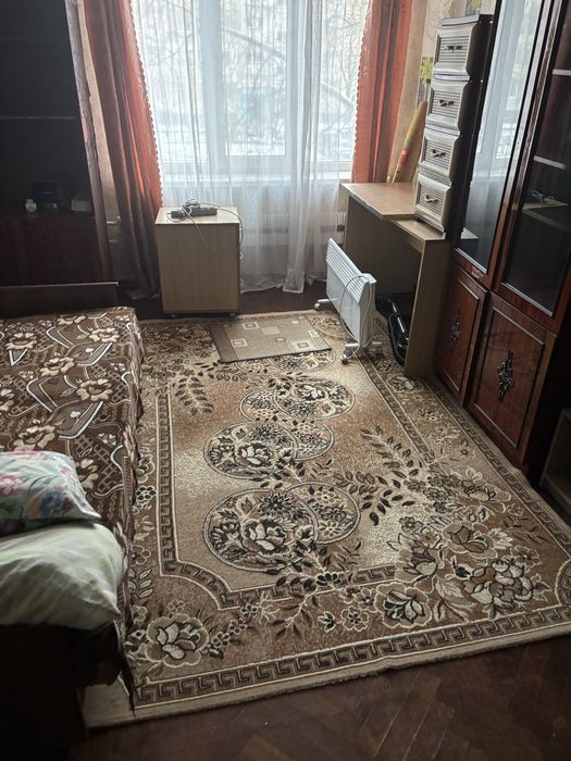 Кімната здається в оренду