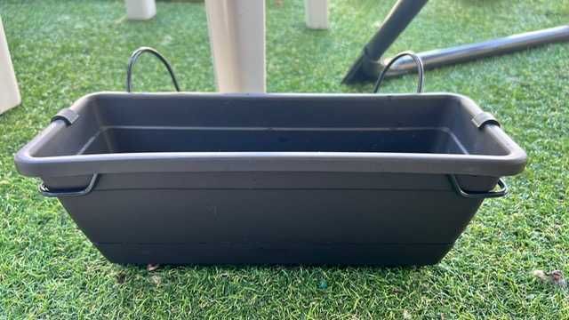 Floreira de Resina com Suporte para Pendurar