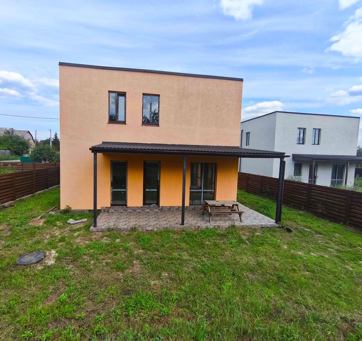 Новий сучасний будинок без ремонту у Гостомелі