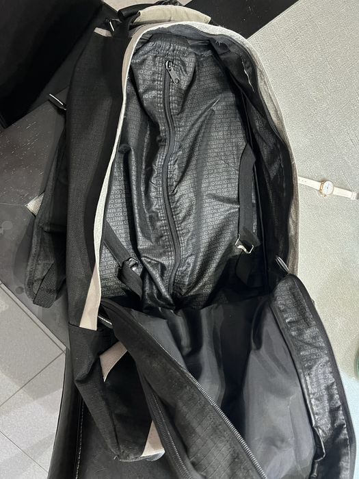 Mochila united colors of benetton com roda