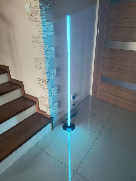 Lampa podłogowa led Ustellar rgb pilot
