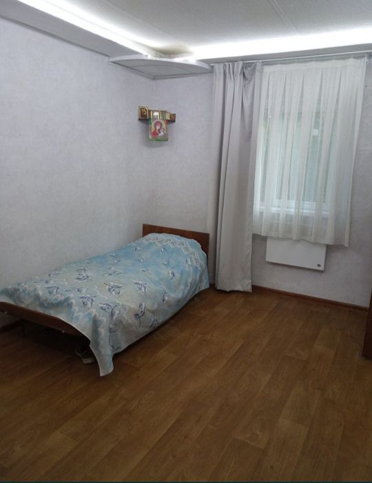 У продажу капітальний двоповерховий будинок .(В)