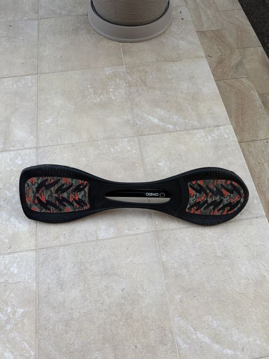 Oxelo Waveboard deskorolka czarna z motywem moro