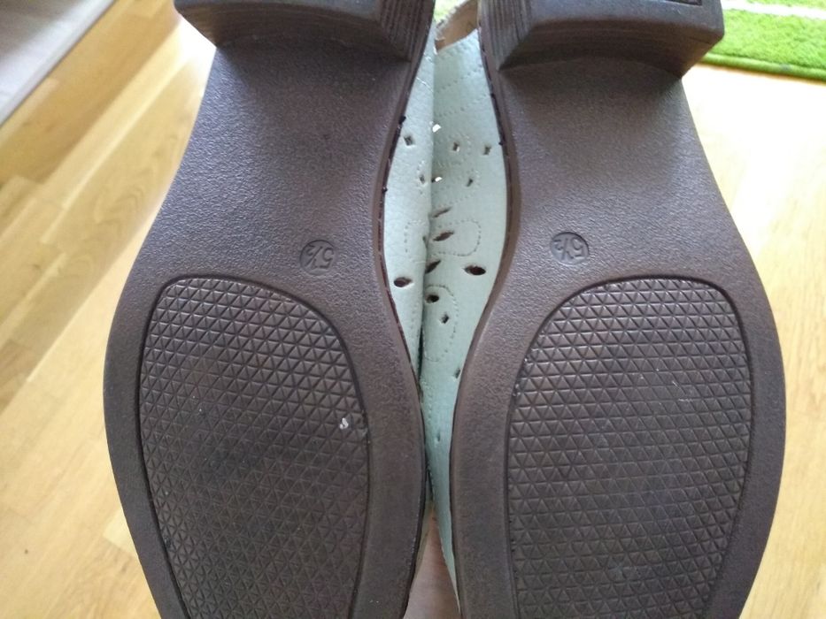 Damskie buty 5,5 (37)