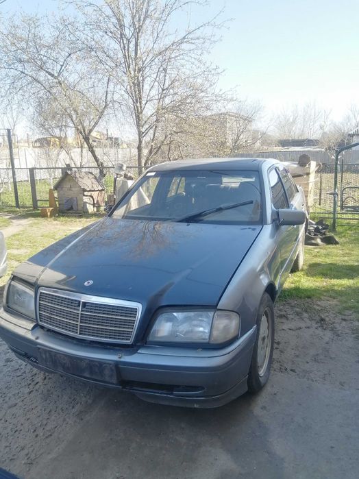 Mercedes-benz c200 по запчастинах