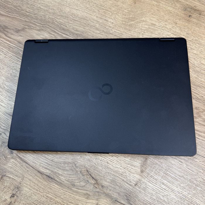 Ноутбук Fujitsu Lifebook U727  i5-6200u/8Gb/256SSD FHD-IPS