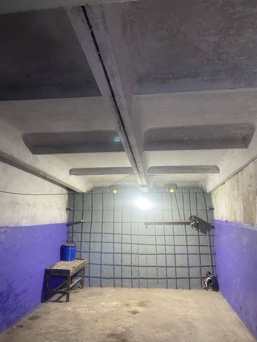 Продам гараж кооператив Сурикова