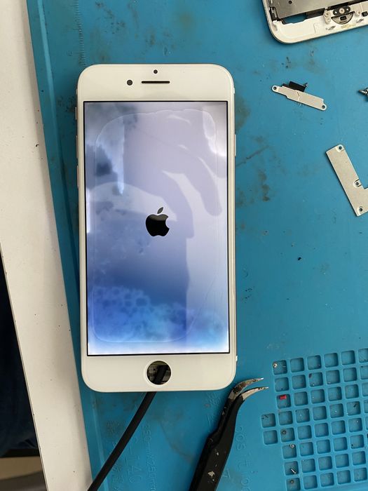 Ремонт телефонів, планшетів, ноутбуків