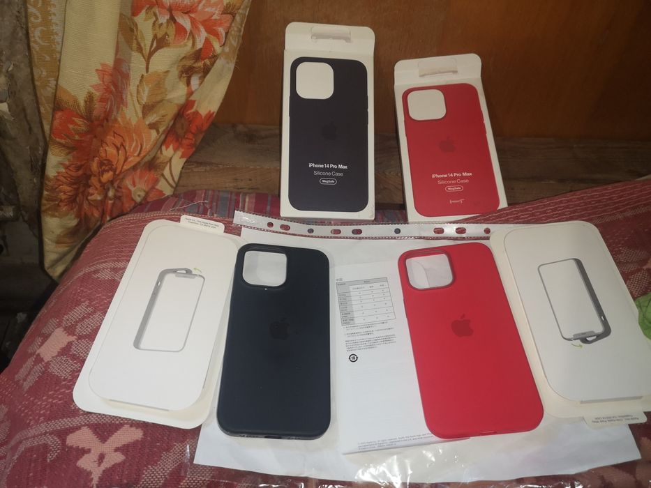 Чехол на iPone 14-15 Pro Max новий в упаковке