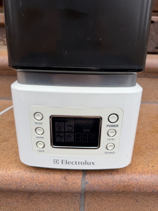 Продам зволожувач повітря Electrolux EHU-3515D (Б/В)