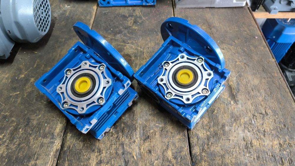 Редуктор nmrv-040. Передатка 1:50. Мотор редуктор.