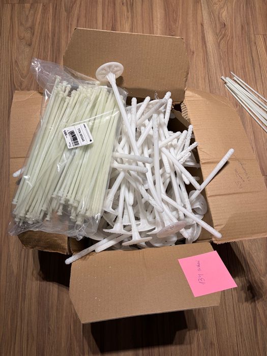 Kołki do zamocowania styropianu 26 cm