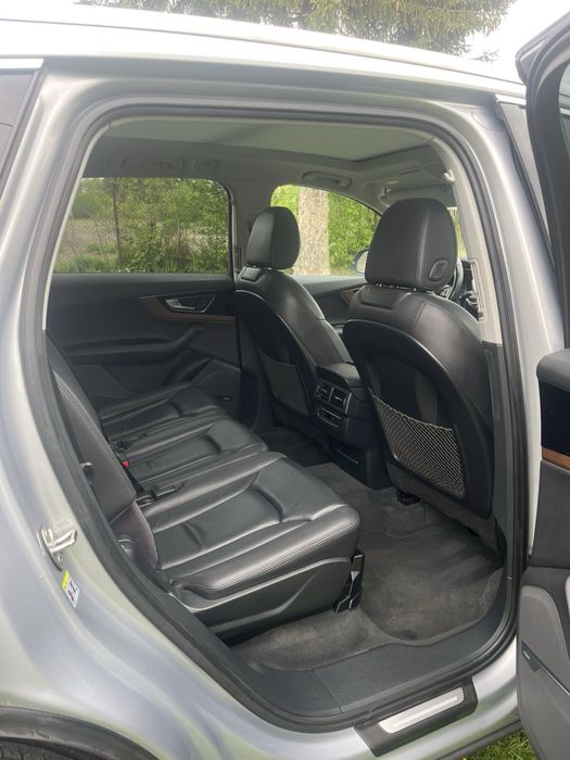 Продам Audi Q7 2017