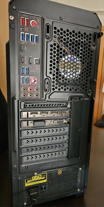 PC Gaming i7-4790K | 32GB RAM | GTX 980 Ti | NVMe