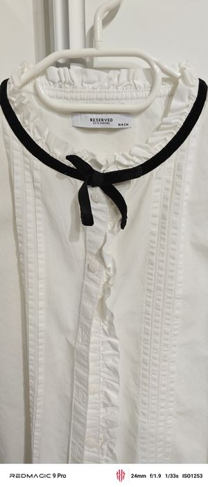 Biała koszula dziecięca