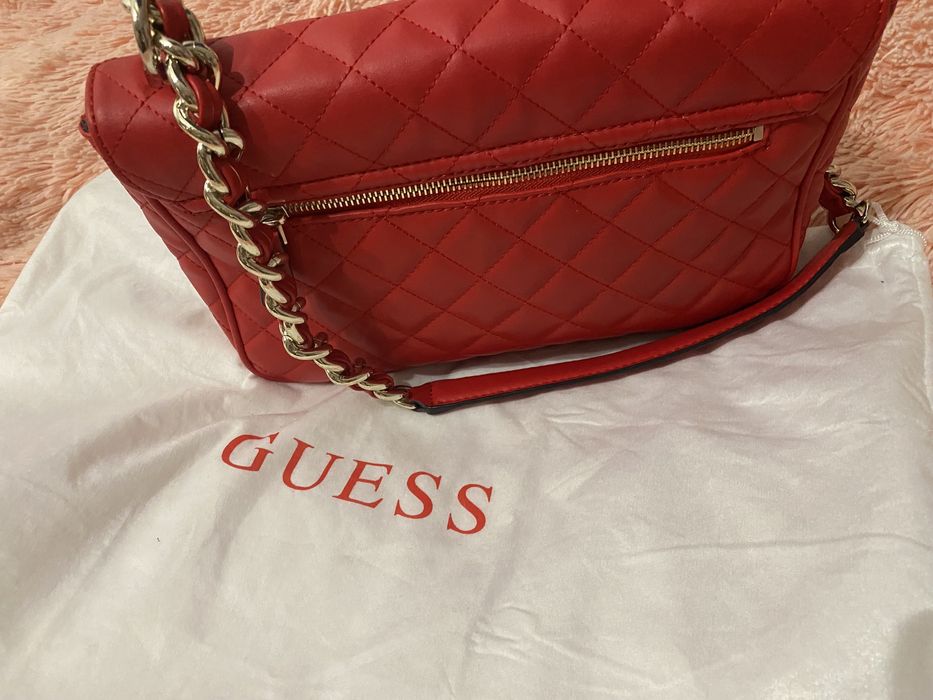 Torebka Guess  breloczki