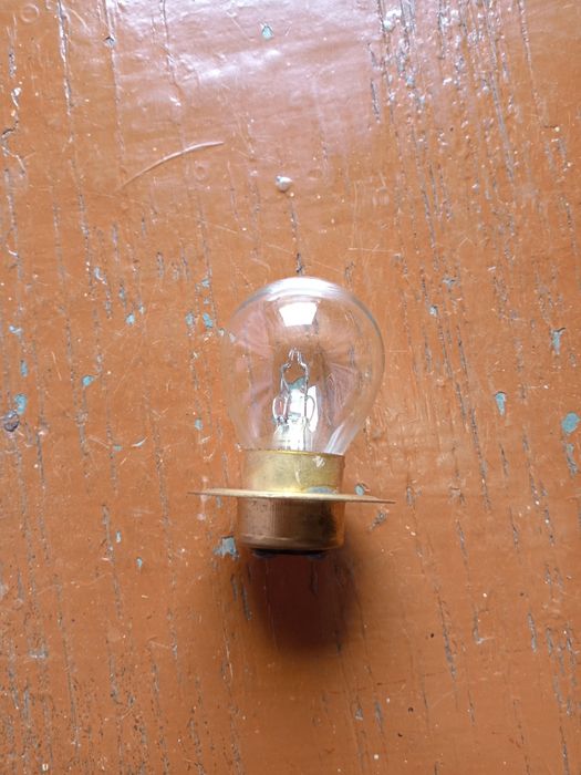 Лампочка 6в 15/15 вт для мопеда СССР двухскоростного Рига Верховина