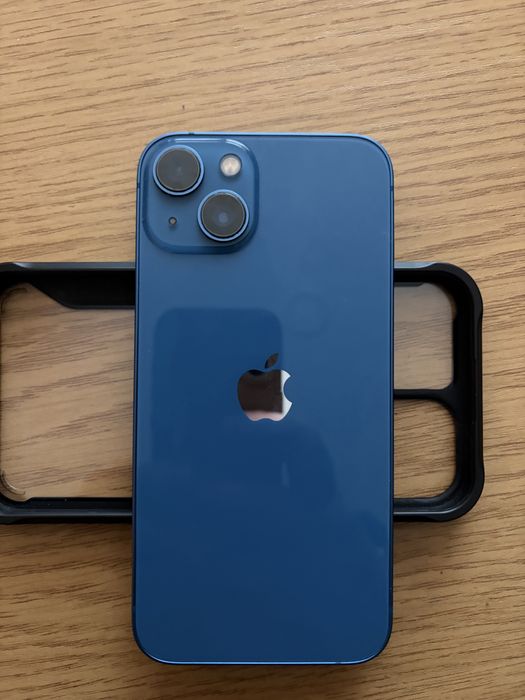 Айфон 13  на 128, официальный