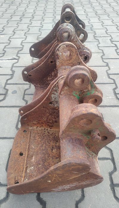 Łyżka minikoparki szerokość 30cm, sworzeń 30mm ( 129, 130, 131)