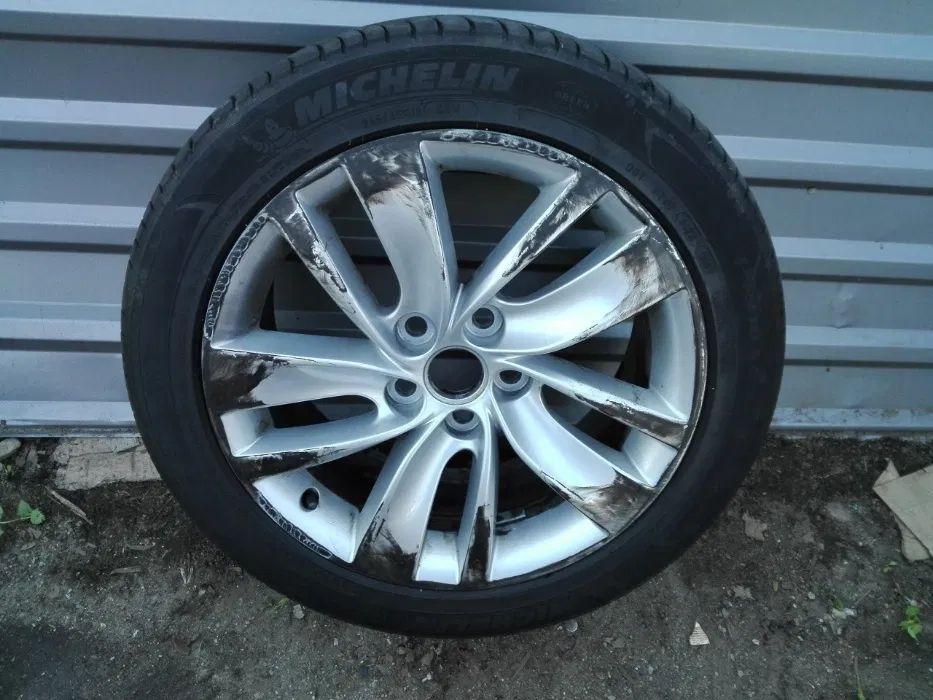 Felga z opona Opel Insignia 245/45R18 96W 18 Cali 18x8 IS 42 Felga aluminiowa 18 Opel Insignia ET 42