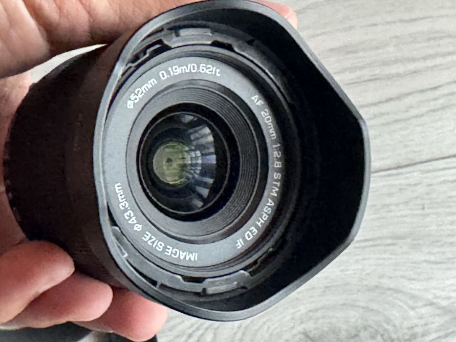 Viltrox AF 20mm f/2.8 STM ASPH ED IF (Sony FE) Lente objetiva usada