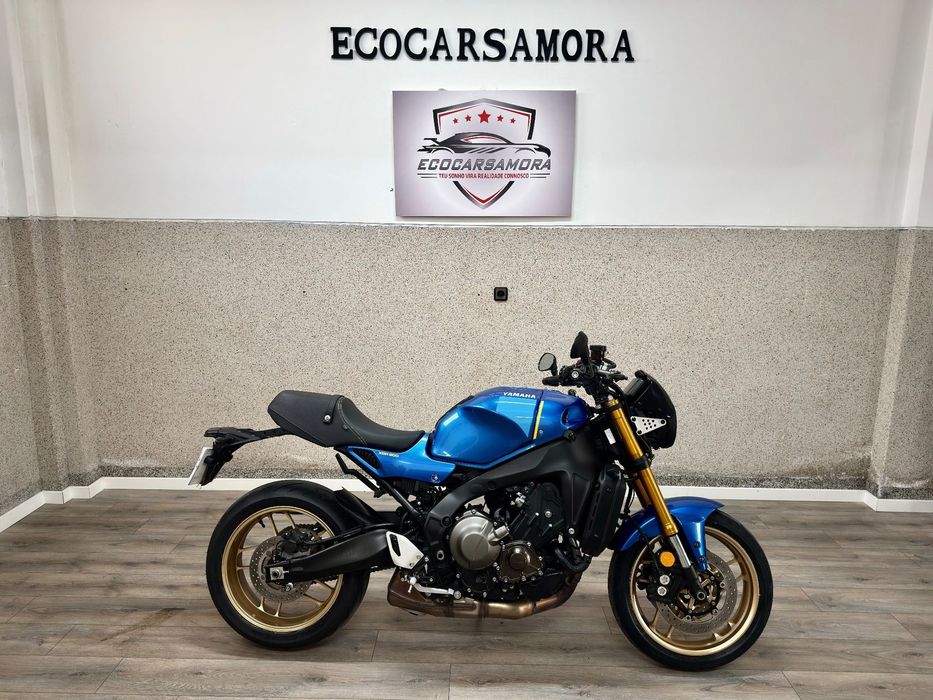 Yamaha XSR LEGEND BLUE