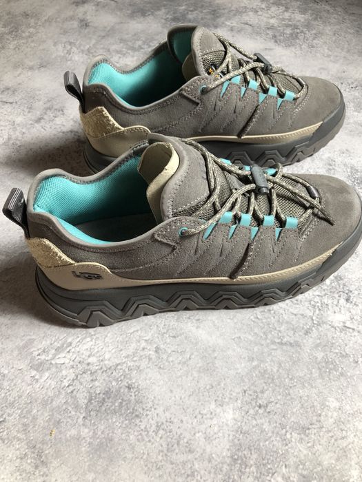 Кросівки, ботинки  UGG оригінал 39 унісекс