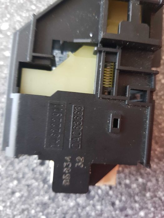 Zamek pralki elektrolux