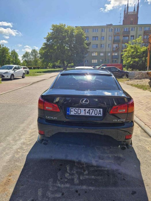 Lexus is 250 PRESTIGE 2006 ROK 2.5 V6