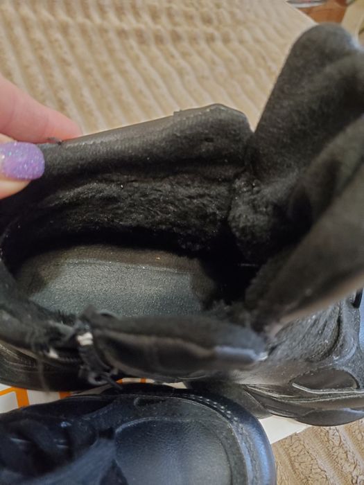 Кросівки утеплені