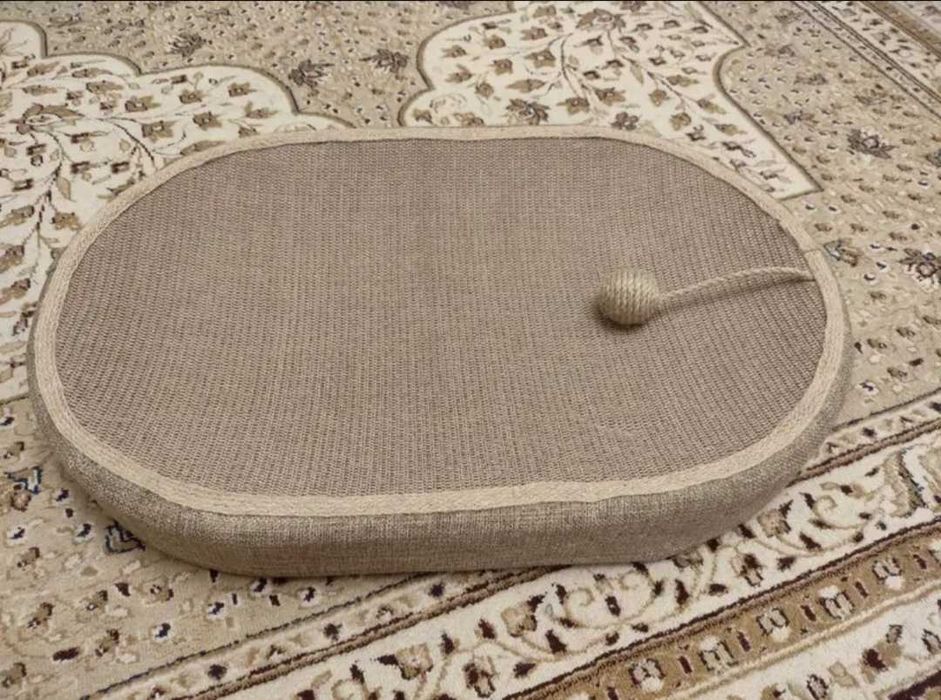 Лежак + дряпка для котика
