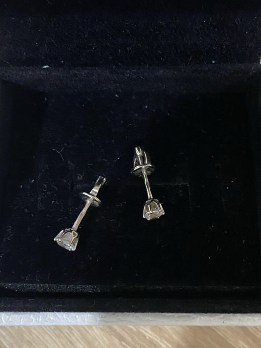 Золотые серьги с цирконием | 0.76 г | 585 проба.