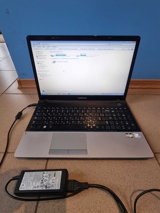 Ноутбук Samsung NP305E5A