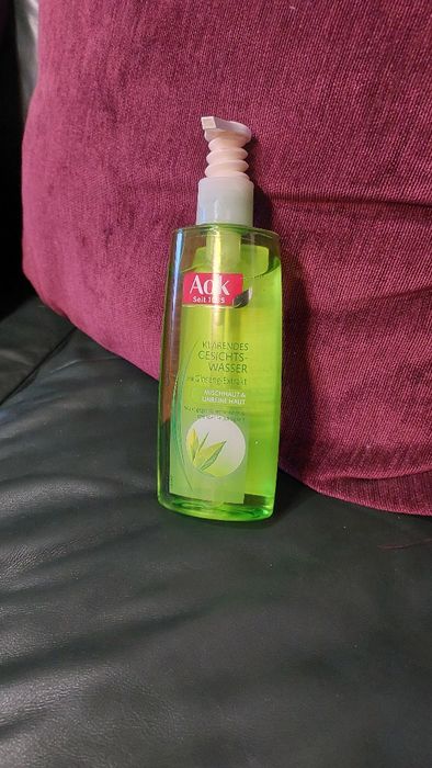 Tonik oczyszczający do twarzy z ekstraktem zen-szenia