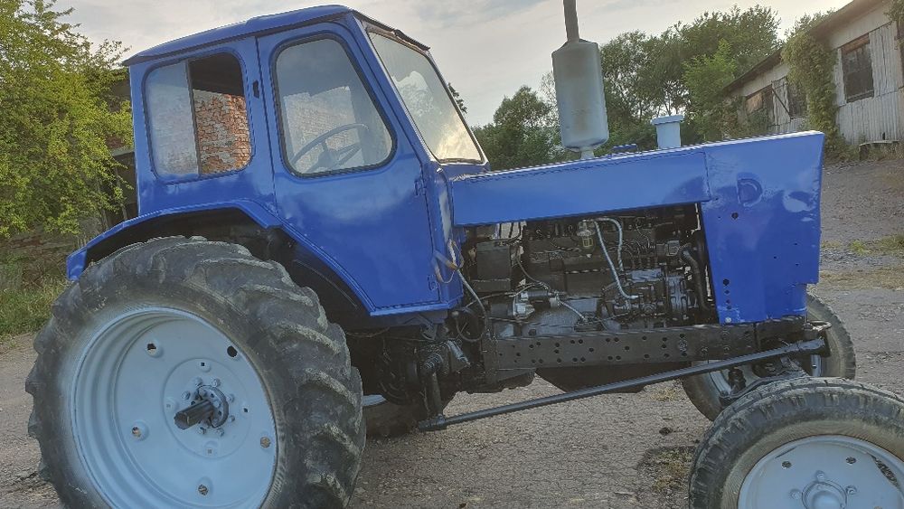 Продам трактор Юмз