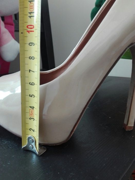 Szpilki półbuty platforma koturny Aldo zara skóra naturalna 36