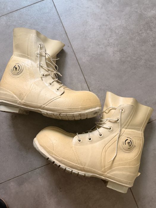 Bata bunny boots beige wide