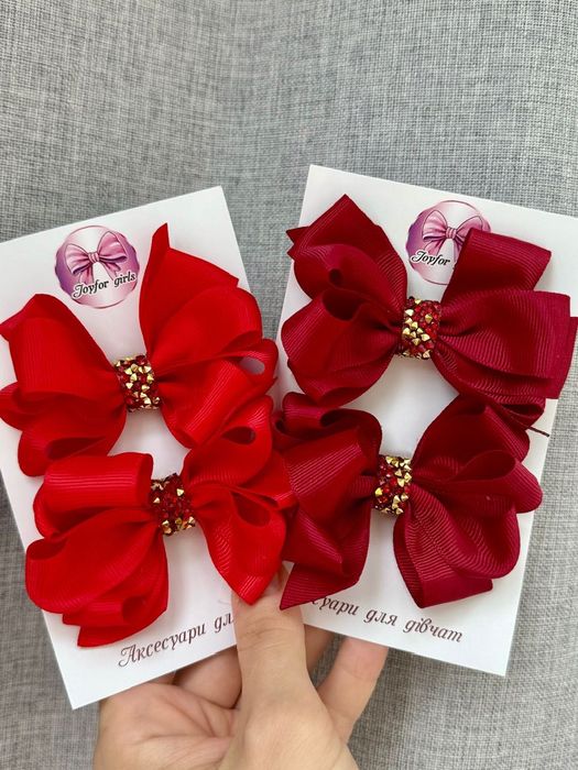 Святкові бантики для волосся. Шкільні бантики.
